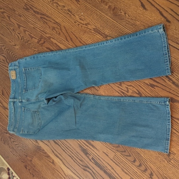 Levi's Signature 11" Rise Bootcut blue denim comfy jeans. Sz 14 short W34 L28 - Picture 5 of 10